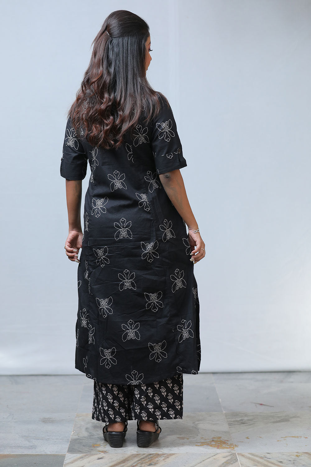 Elegant A-Line Princess Cut Black Floral Printed Cotton Palazzo Set with Double Side Pockets