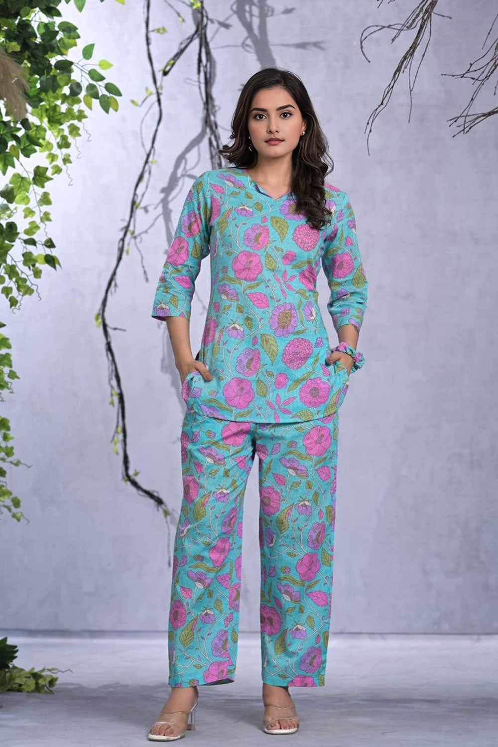 Women Pure Cotton Blue color Flower Printed Two Piece Co-Ord Set