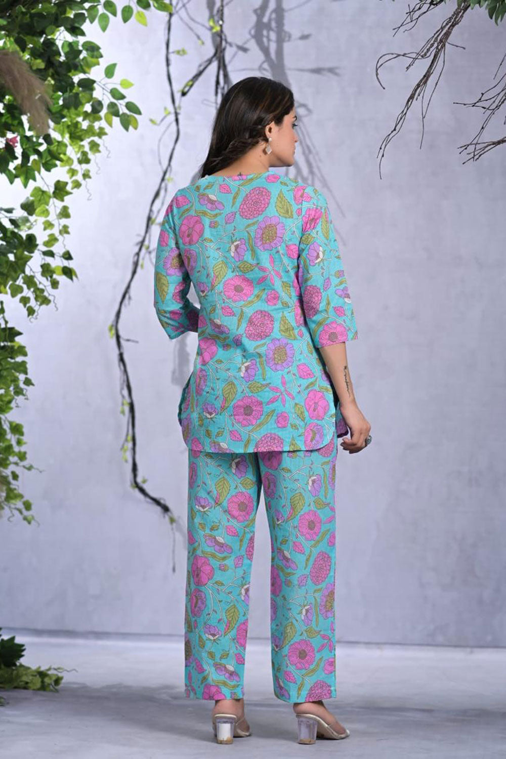 Women Pure Cotton Blue color Flower Printed Two Piece Co-Ord Set